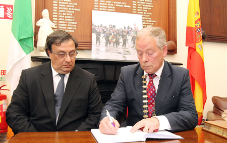 The  Spanish Ambassador to Ireland, His Excellency, José María Rodriguez-Coso,  opened a Book of Condolence on Friday last in memory of the victims of the terrorist attacks in Barcelona and Cambrils.